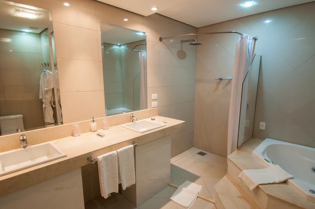 Hotel Jacques Georges Tower à Pelotas Extérieur photo