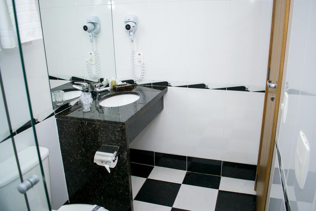 Hotel Jacques Georges Tower à Pelotas Extérieur photo