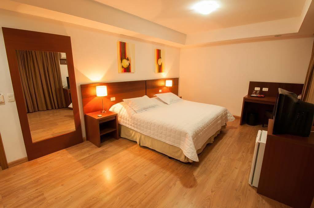 Hotel Jacques Georges Tower à Pelotas Extérieur photo